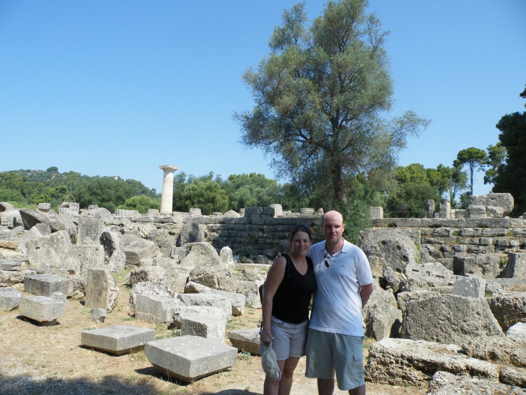 Nous deux devant le temple de Zeus