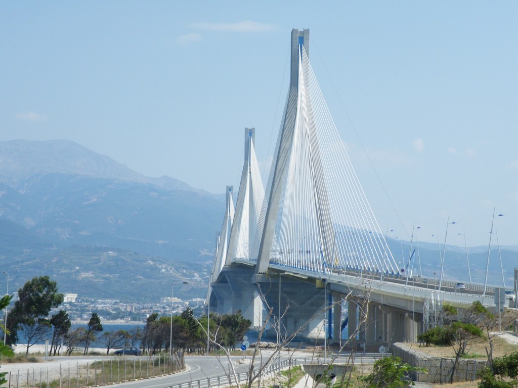 Le pont de Patras